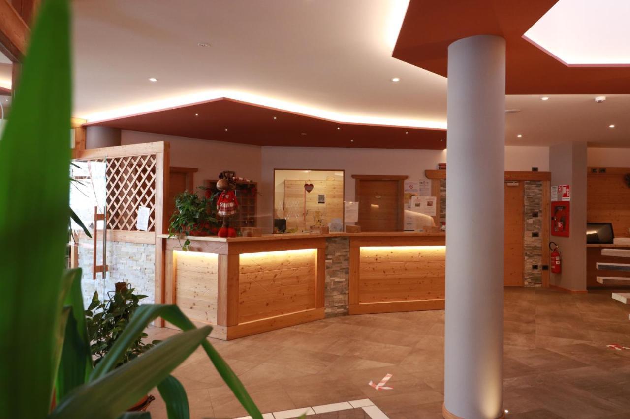 Alpen Garten Hotel Margherita Rumo Ngoại thất bức ảnh