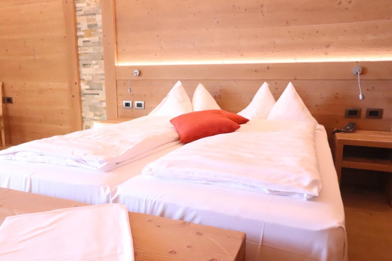 Alpen Garten Hotel Margherita Rumo Ngoại thất bức ảnh