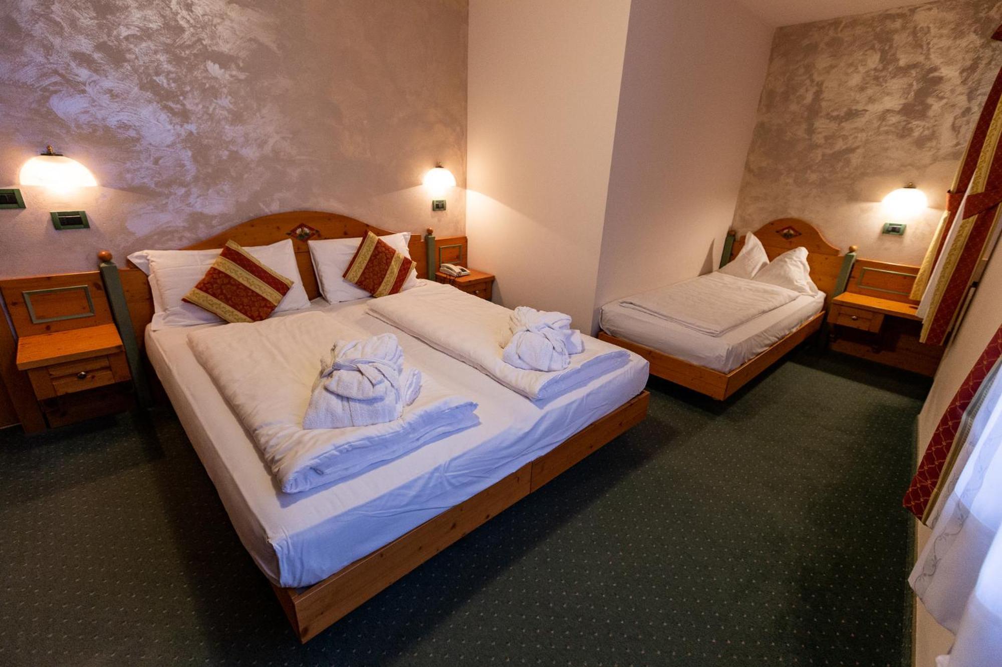 Alpen Garten Hotel Margherita Rumo Ngoại thất bức ảnh