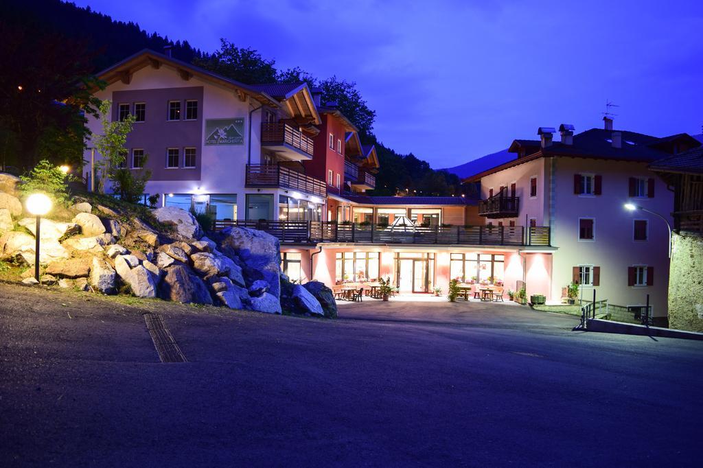 Alpen Garten Hotel Margherita Rumo Ngoại thất bức ảnh